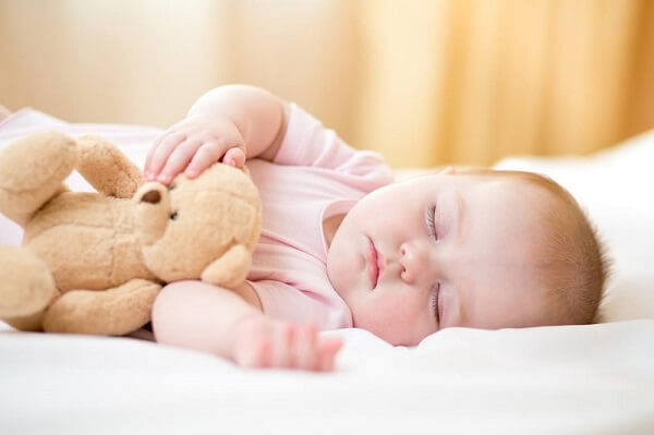 Mẹo giúp trẻ sơ sinh ngủ ngon vào ban đêm
